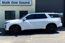 2024 Hyundai Palisade with professional window tint in North Bay